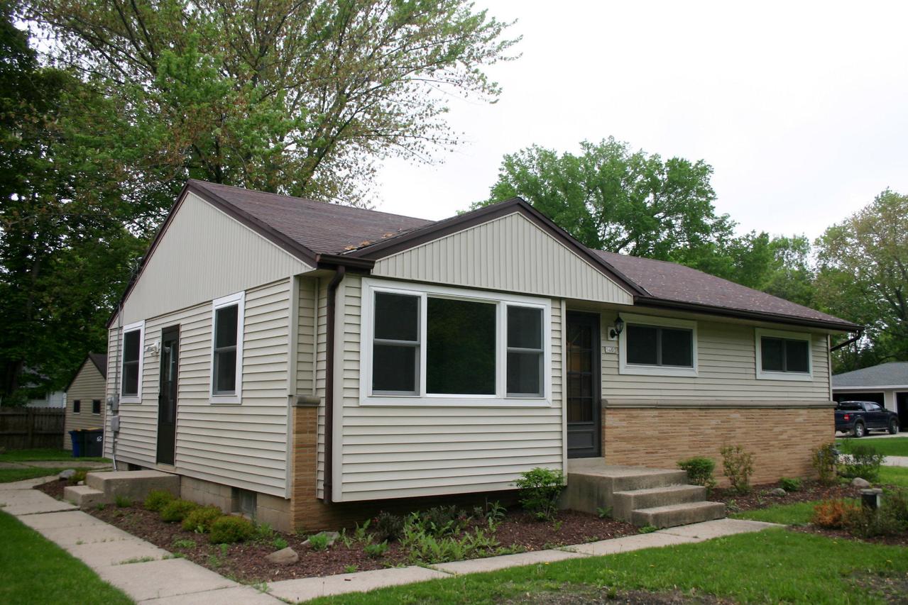 5403 S 114th St, Hales Corners, WI 53130