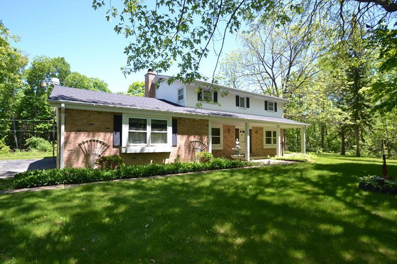 1370 Scenic Dr, Richfield, WI 53033