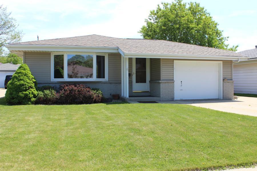 3730 S 95th St, Milwaukee, WI 53228