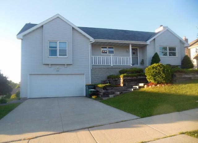 1628 Dandelion Ln, West Bend, WI 53090
