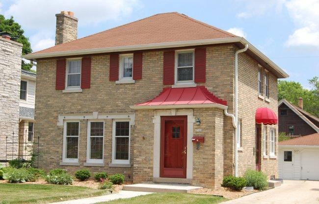 2508 N Lefeber Ave., Wauwatosa, WI 53213