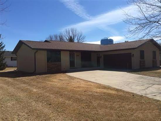 308 Westwood Dr, Sheboygan Falls, WI 53085