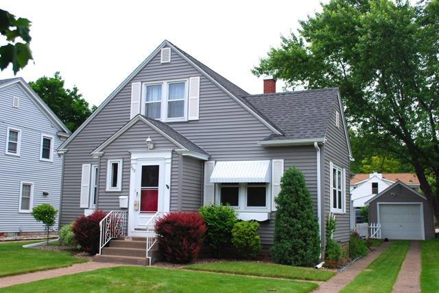 1113 Losey Blvd, La Crosse, WI 54601