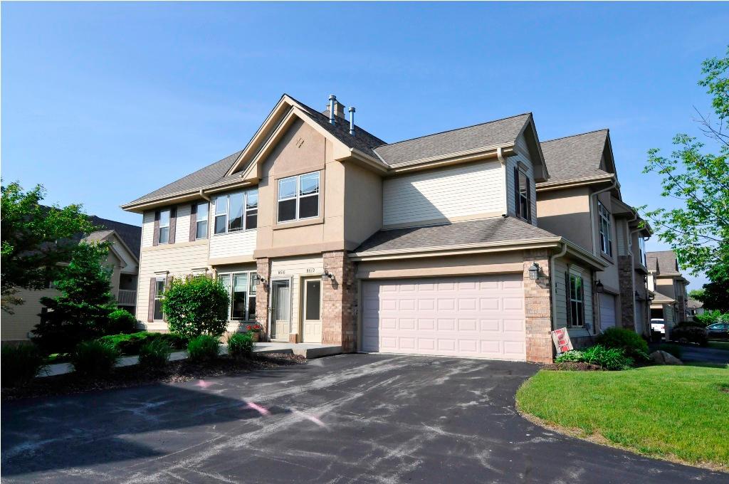 8615 S Deerwood Ln., Franklin, WI 53132