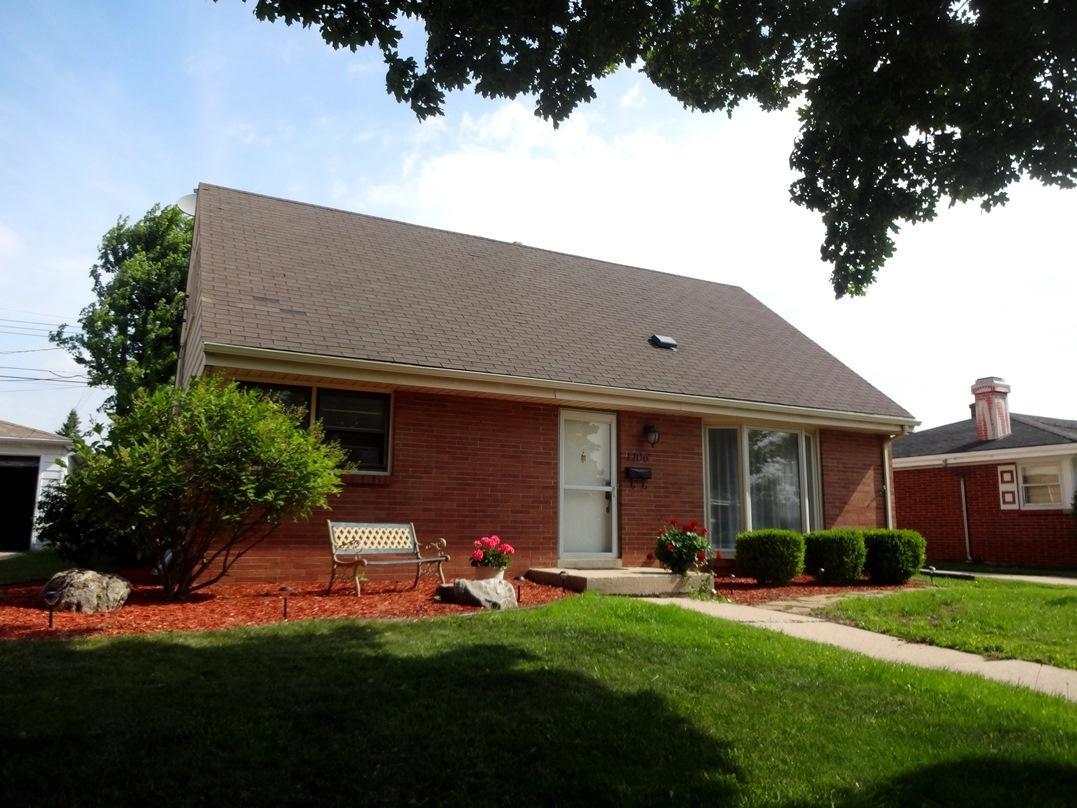 1106 Sheraton Dr., Racine, WI 53402