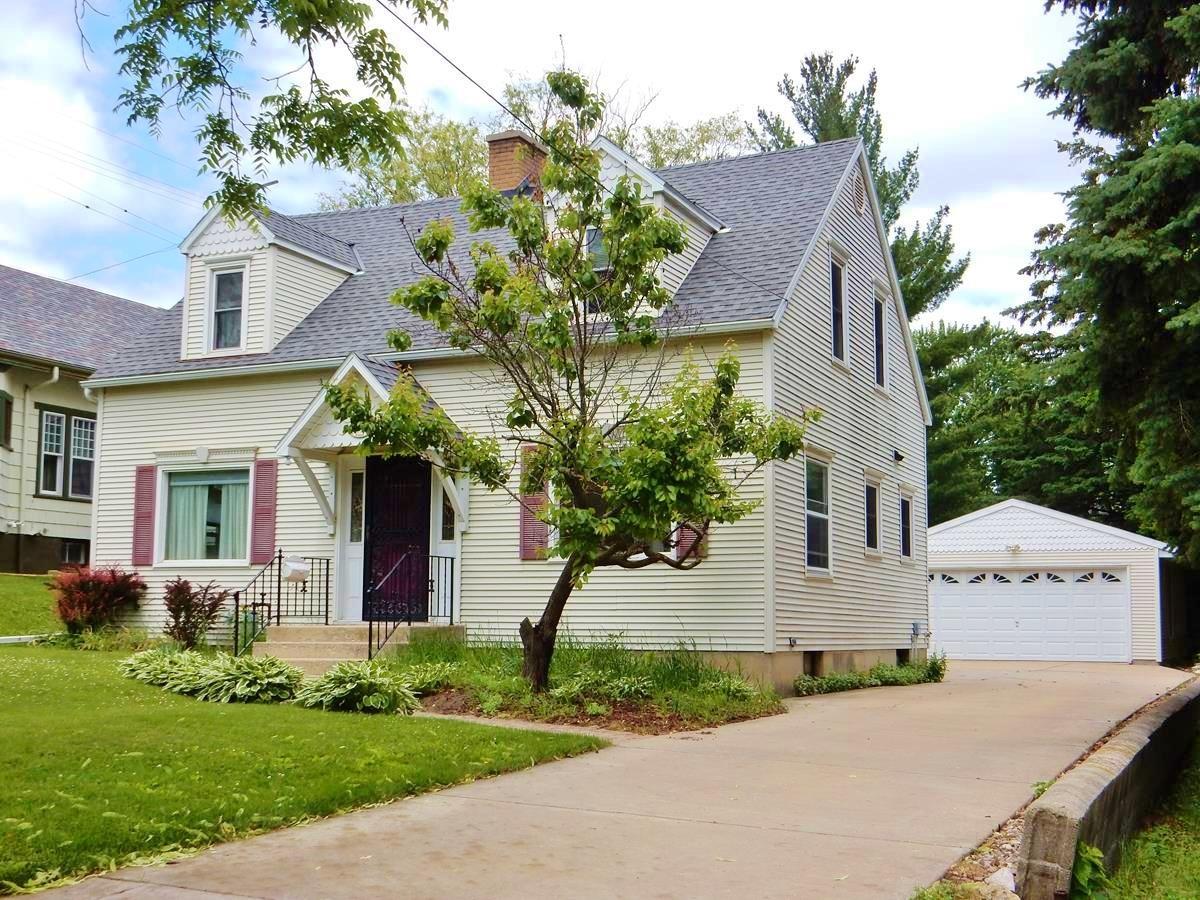 1108 W Sherman Ave, Fort Atkinson, WI 53538