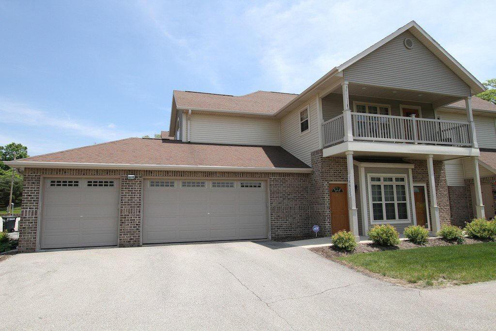 18825 Madeline Ln #C, Brookfield, WI 53045