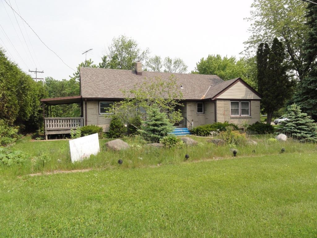 920 E Commerce Blvd, Slinger, WI 53086