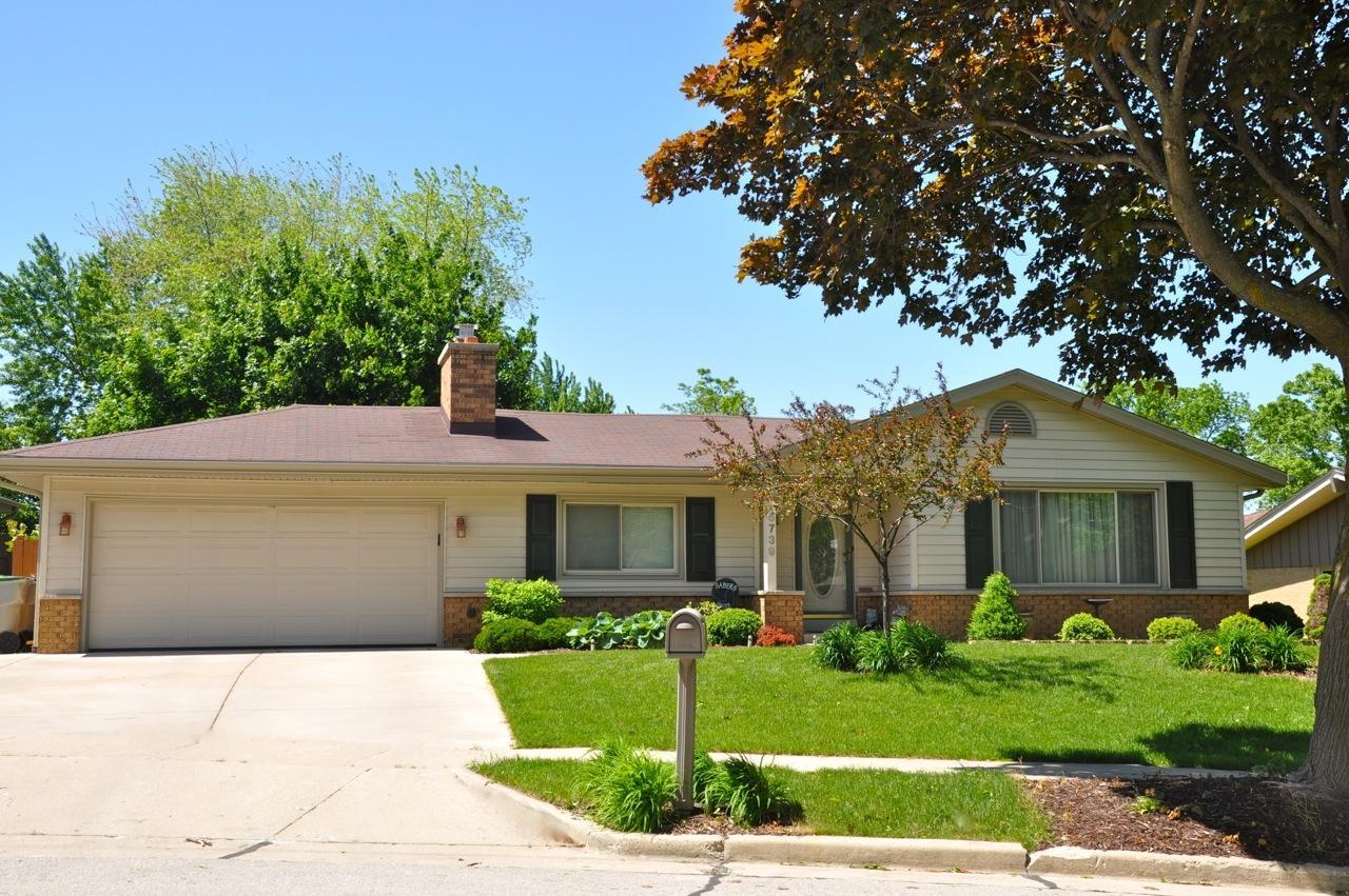 5739 S 24th St, Milwaukee, WI 53221