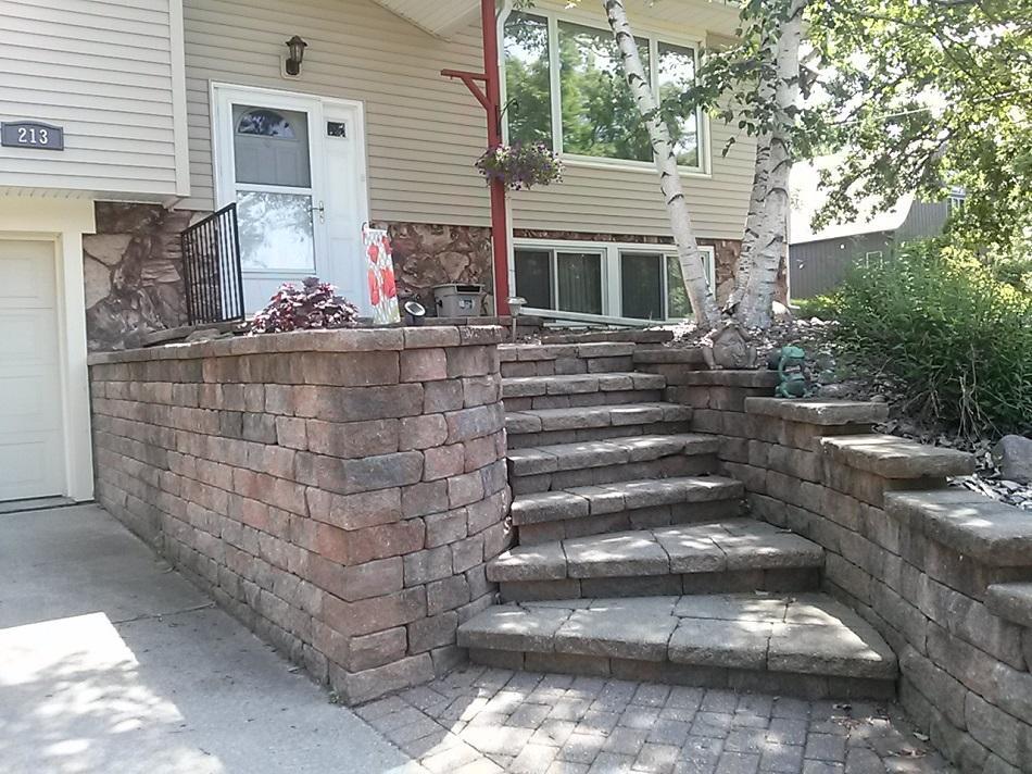 213 3rd Ave., Holmen, WI 54636