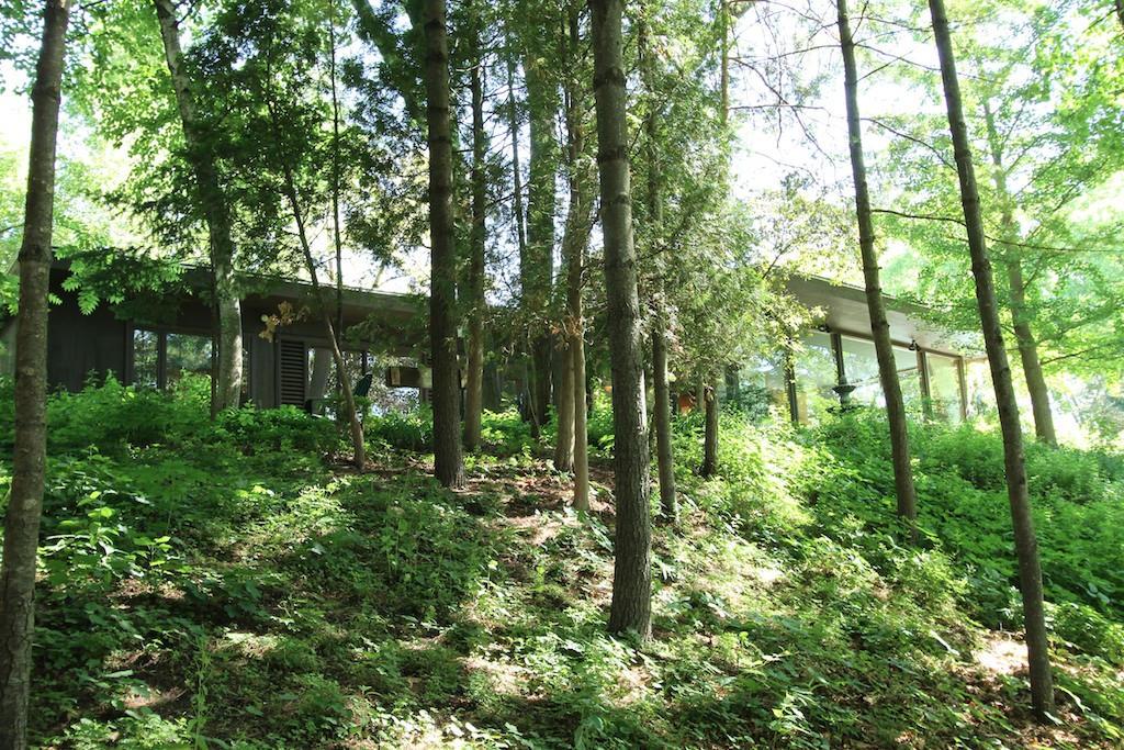 615 E Newhall Ave., Waukesha, WI 53186