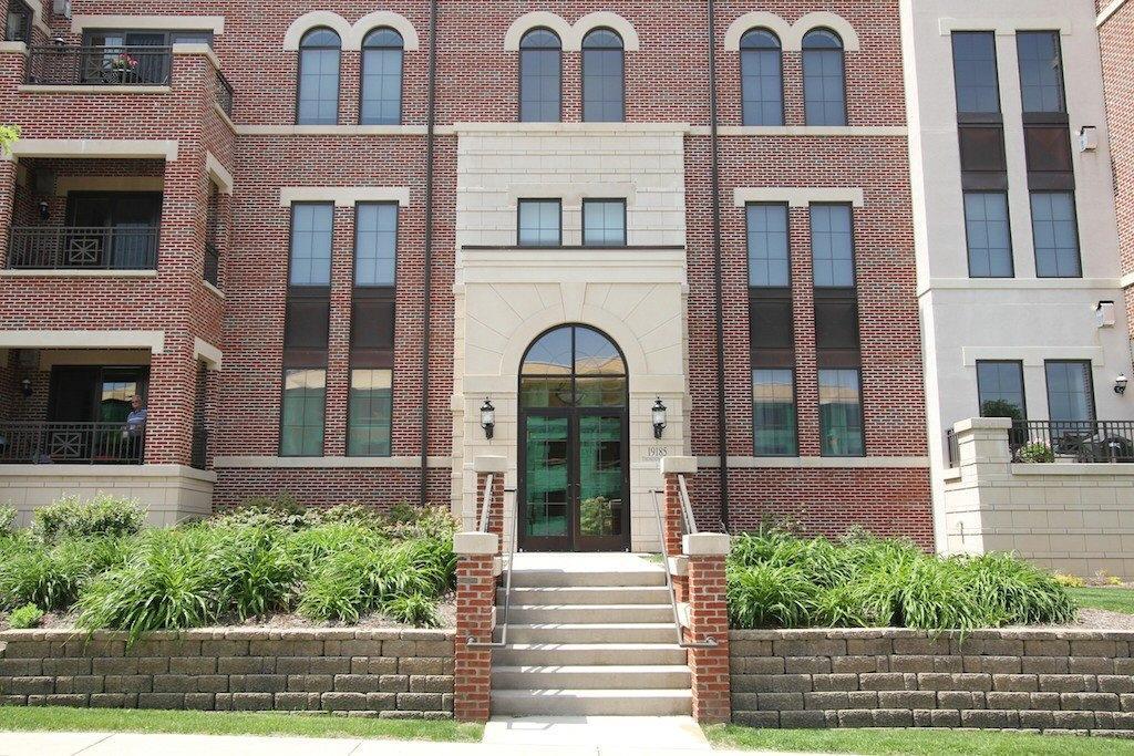 19185 Thomson Dr #304, Brookfield, WI 53045