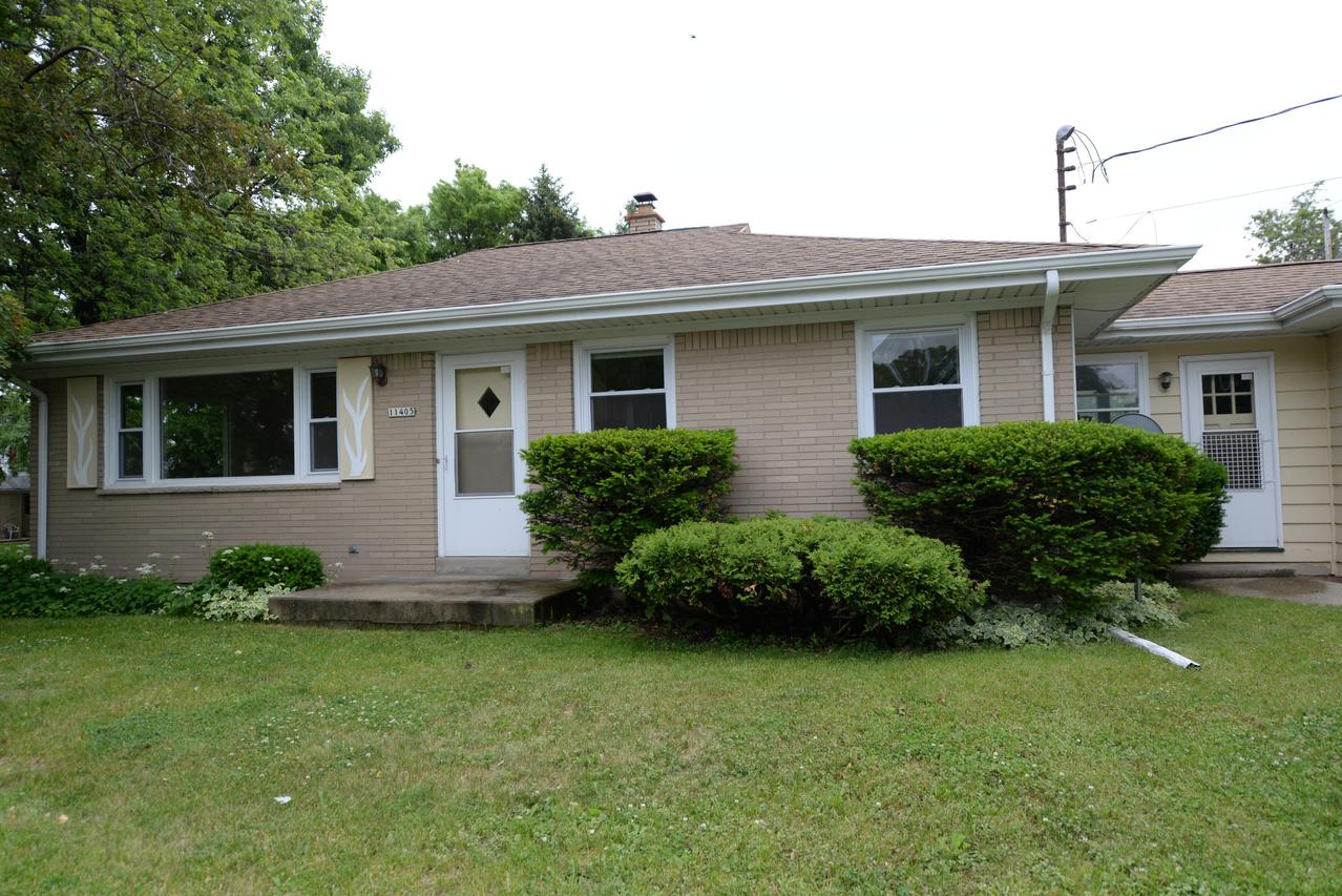 11405 W Garfield Ave., Wauwatosa, WI 53226