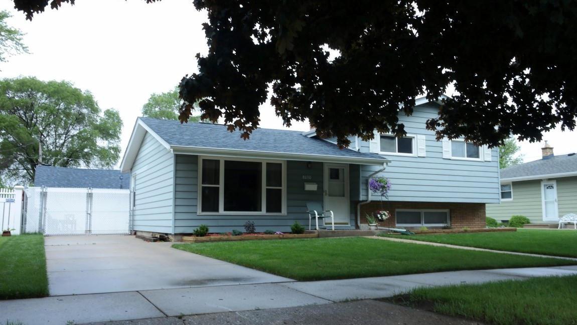 8030 26th Ave, Kenosha, WI 53143