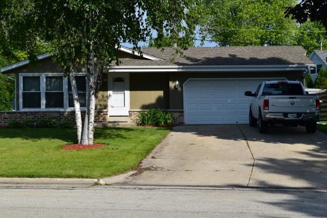 973 13th Ave, Grafton, WI 53024
