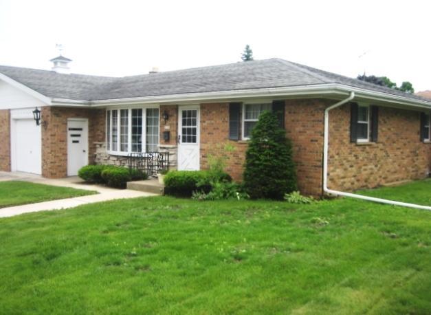 2125 Saemann Ave, Sheboygan, WI 53081