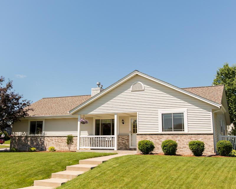 1406 Villa Park, West Bend, WI 53090