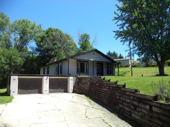 812 Highway 33, Trenton, WI 53095