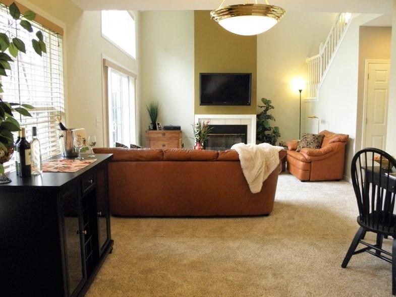 N16W26512 Golf View #H, Pewaukee, WI 53072