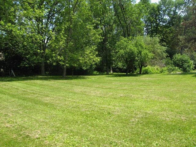1406 E Fox Ln #Lt1, Fox Point, WI 53217