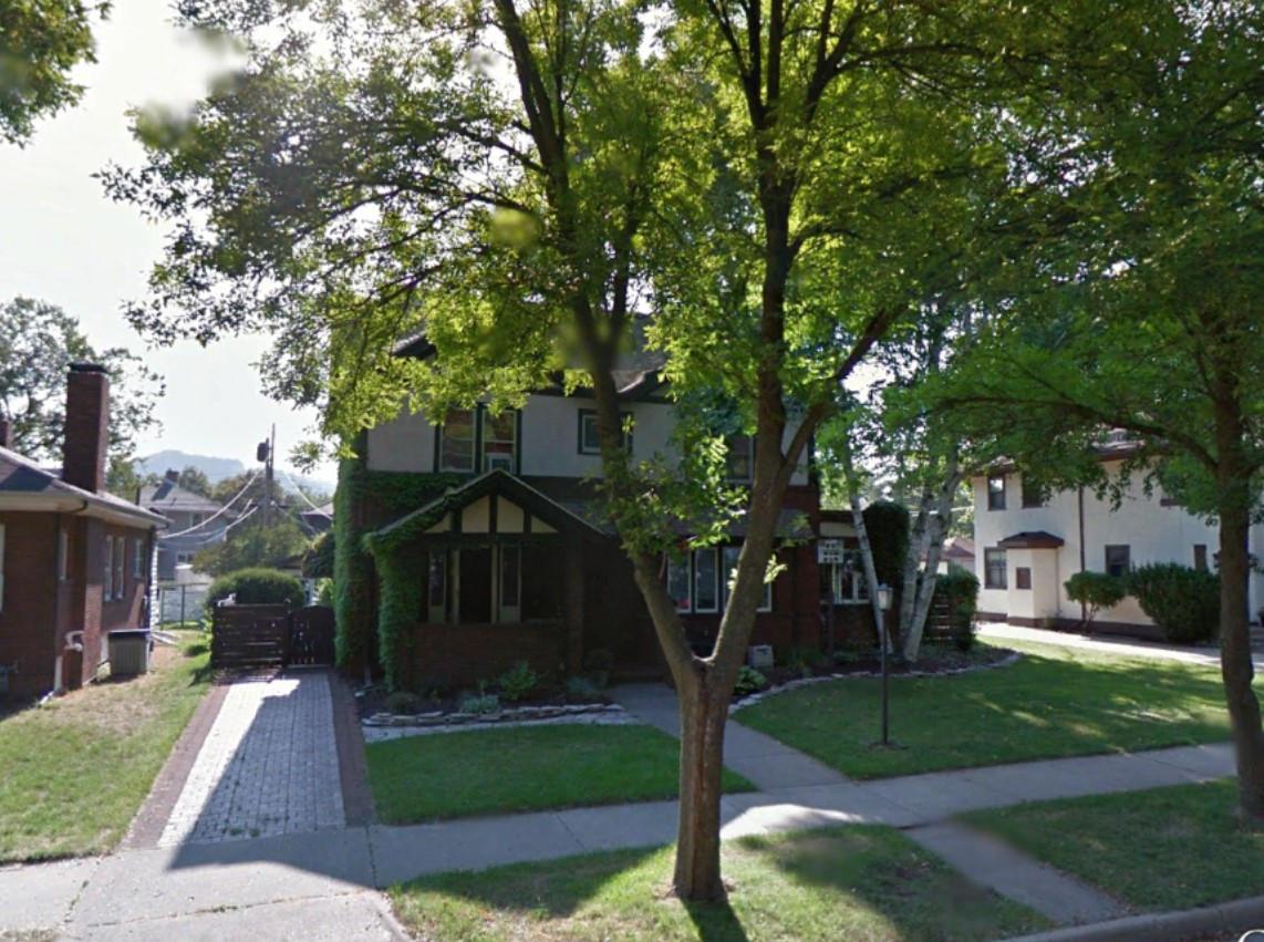119 17th St., La Crosse, WI 54601
