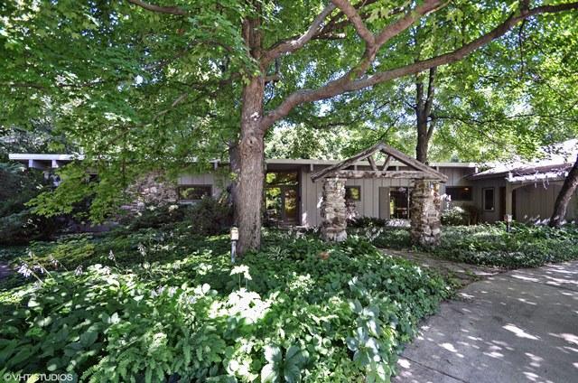 8144 Fielding Ln., Greendale, WI 53129