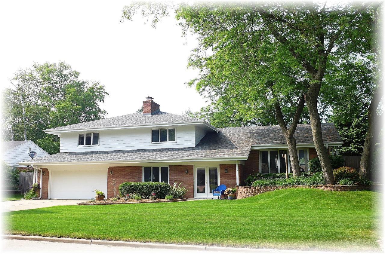 3731 N Bay Dr., Racine, WI 53402