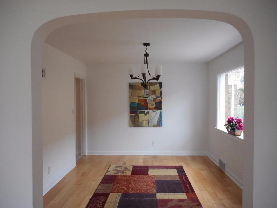 10220 W Nash St, Wauwatosa, WI 53222