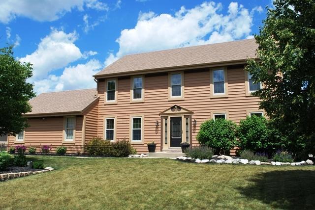 W154N5350 Balsam Dr, Menomonee Falls, WI 53051