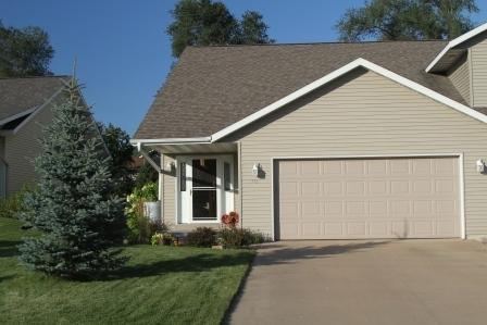 743 Redwood St, Onalaska, WI 54650
