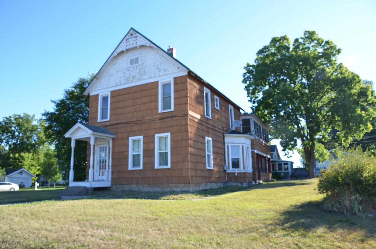 230 2nd Ave., Onalaska, WI 54650