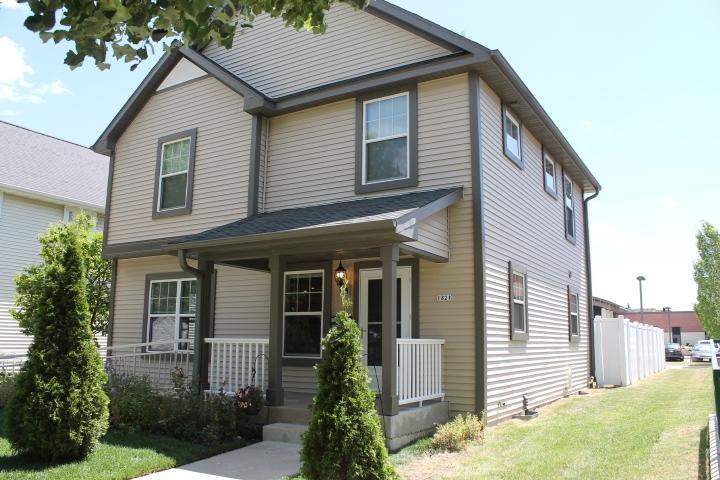 1821 W Mckinley Ave, Milwaukee, WI 53205