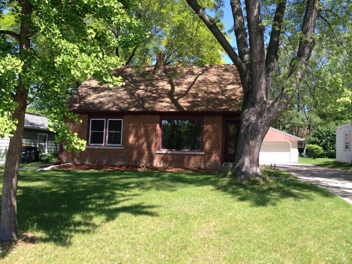 4232 Raymir Cir., Wauwatosa, WI 53222