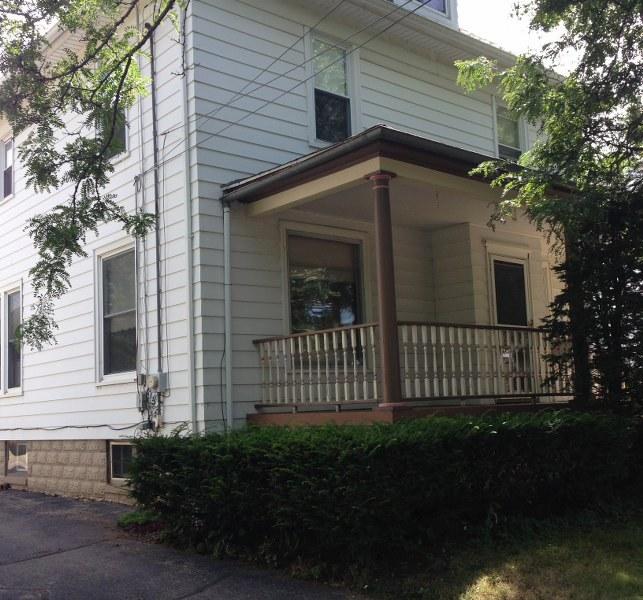 173 W State St., Burlington, WI 53105