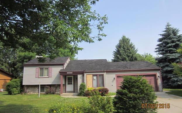 7010 W Evans Dr, Franklin, WI 53132