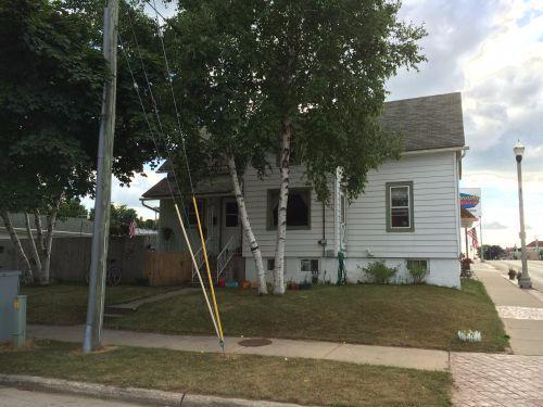 2122 East River St., Two Rivers, WI 54241