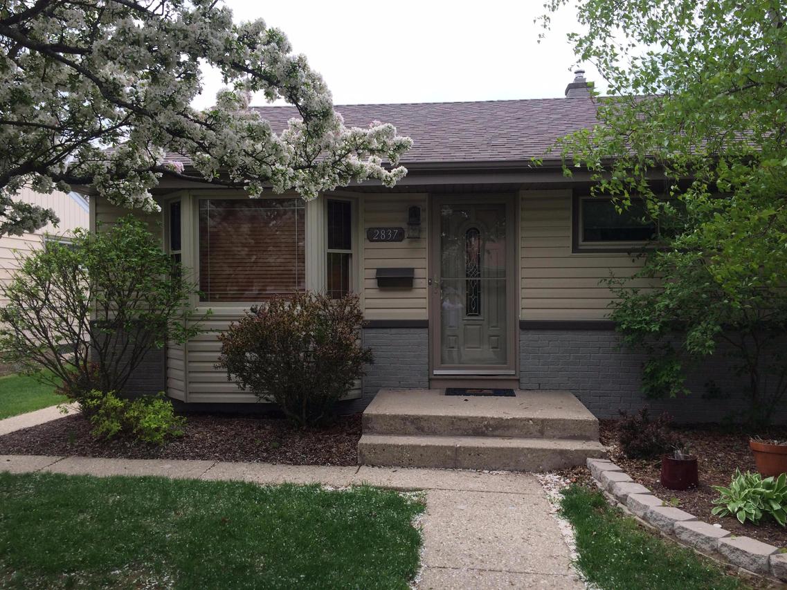 2837 S 67th St., Milwaukee, WI 53219