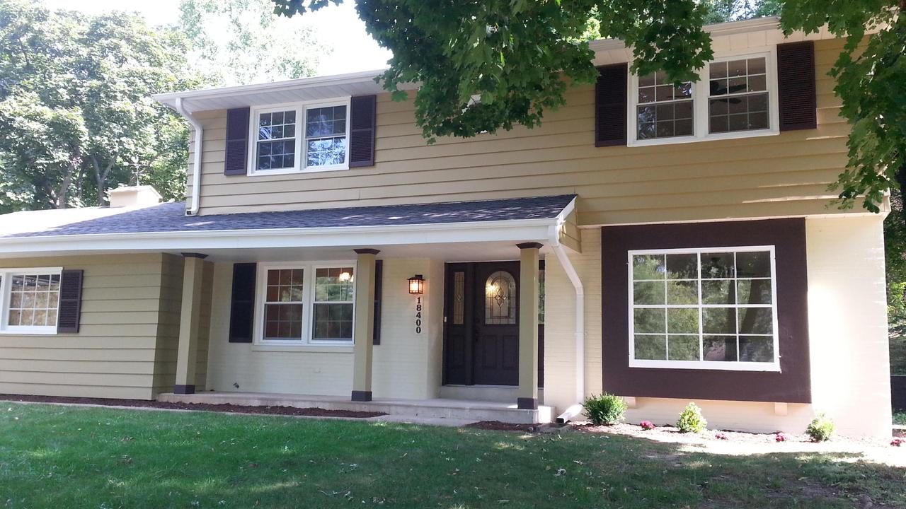 18400 Tamarack Dr, Brookfield, WI 53045