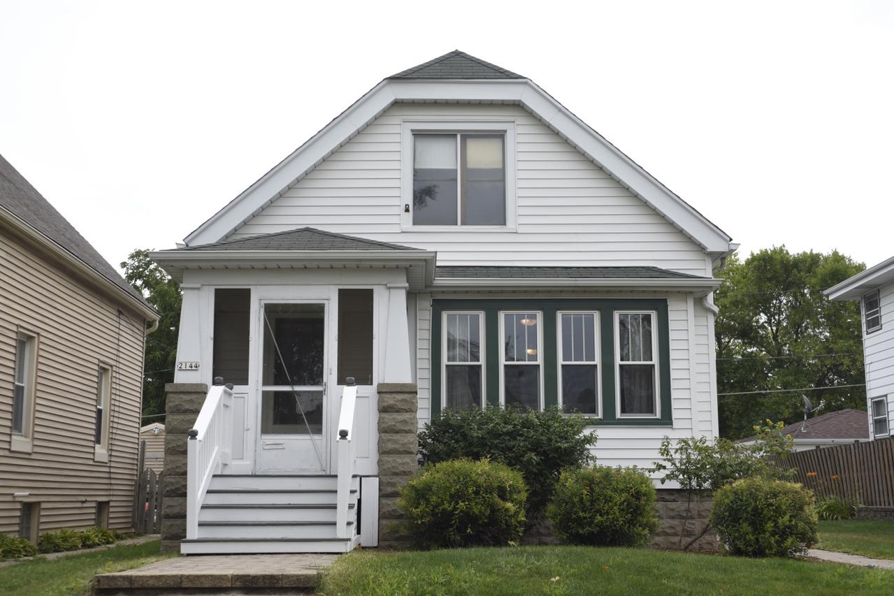 2144 S 59th St., West Allis, WI 53219