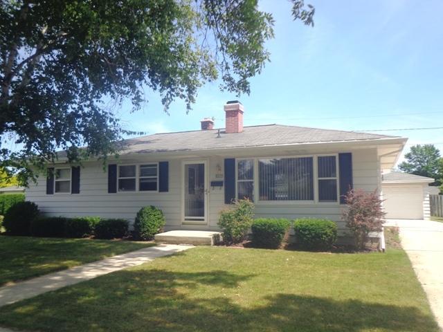 2321 N 27th Pl, Sheboygan, WI 53083