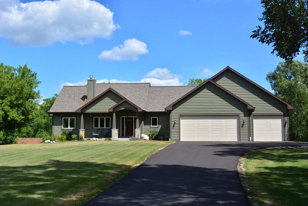 7040 Forseth Ct, Trenton, WI 53090