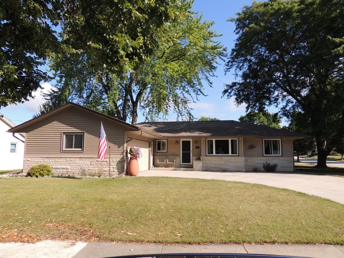 1206 American Ave., Waukesha, WI 53188