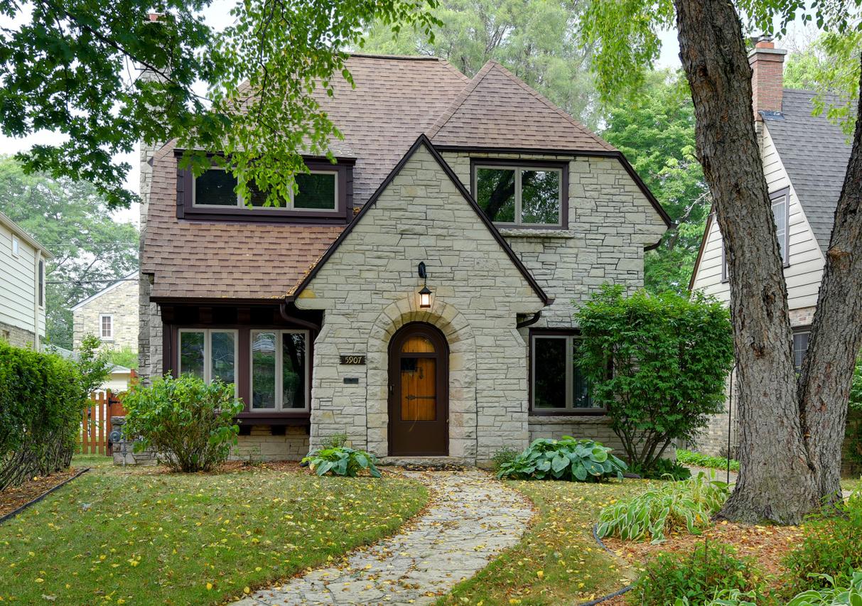 5907 N Bay Ridge, Whitefish Bay, WI 53217