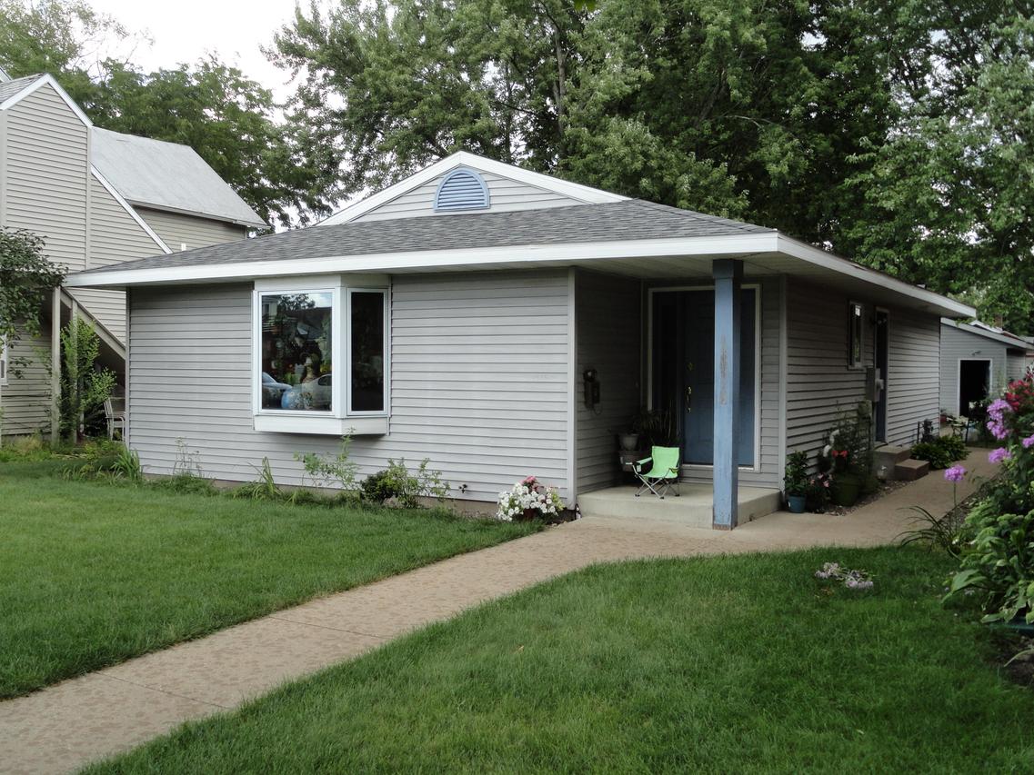 1818 Wood, La Crosse, WI 54603