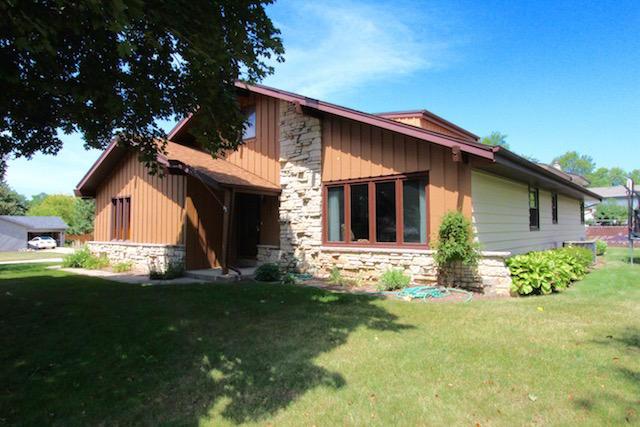 14880 W Janice Pl., New Berlin, WI 53151