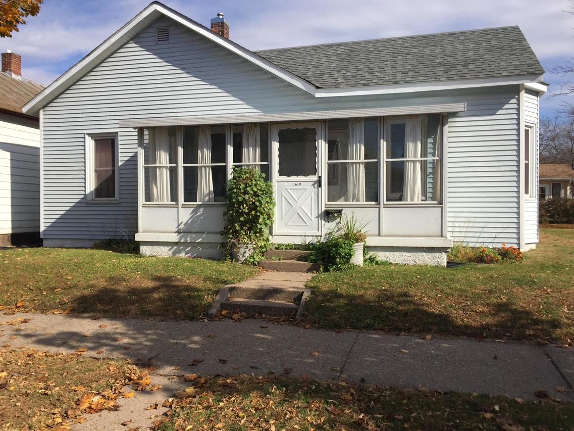 1619 10th St, La Crosse, WI 54601