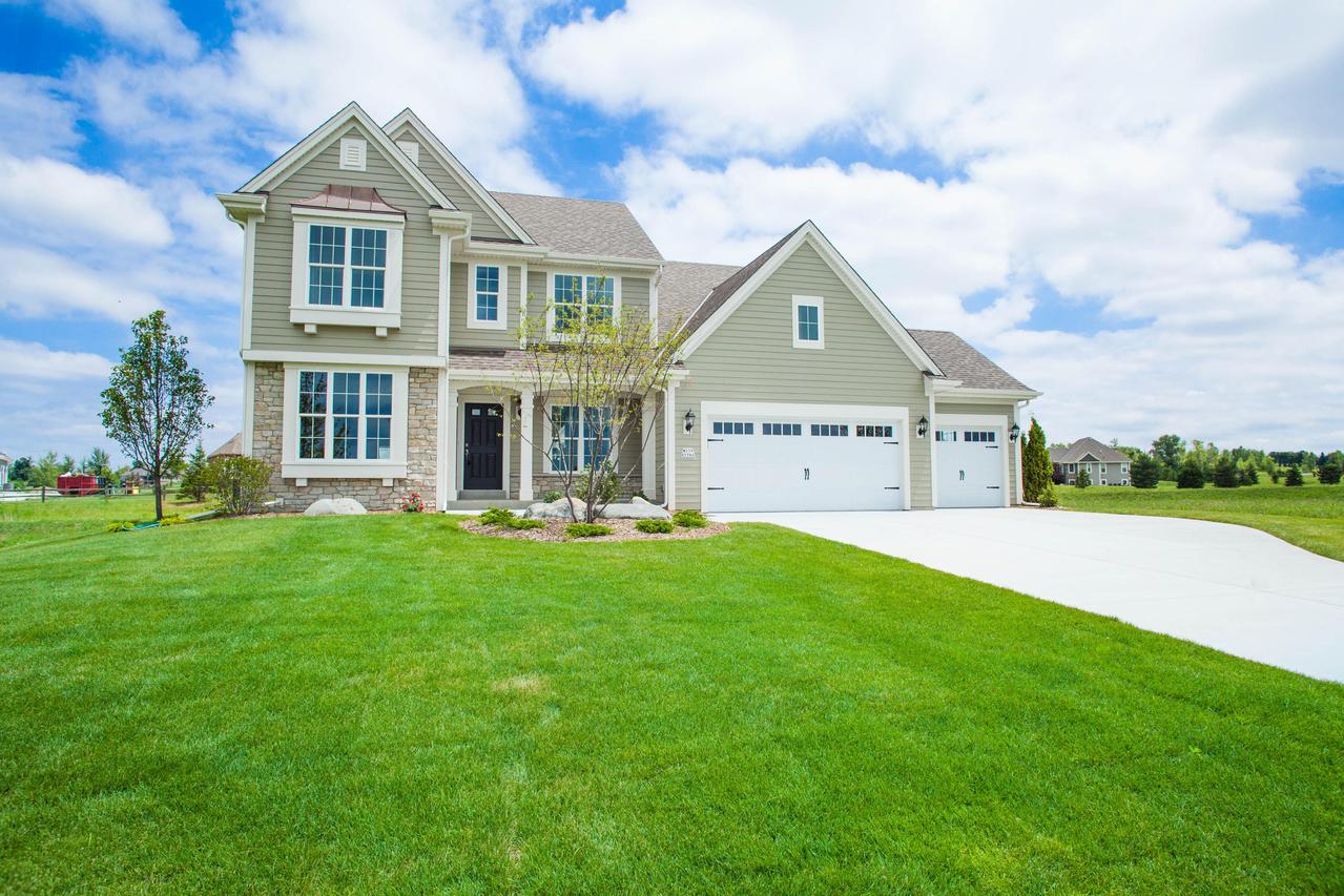 W239N3786 River Birch Ct, Pewaukee, WI 53072