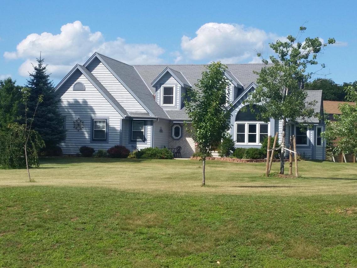 S89W32110 Jericho Rd, Mukwonago, WI 53149