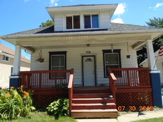 2015 La Salle St., Racine, WI 53402