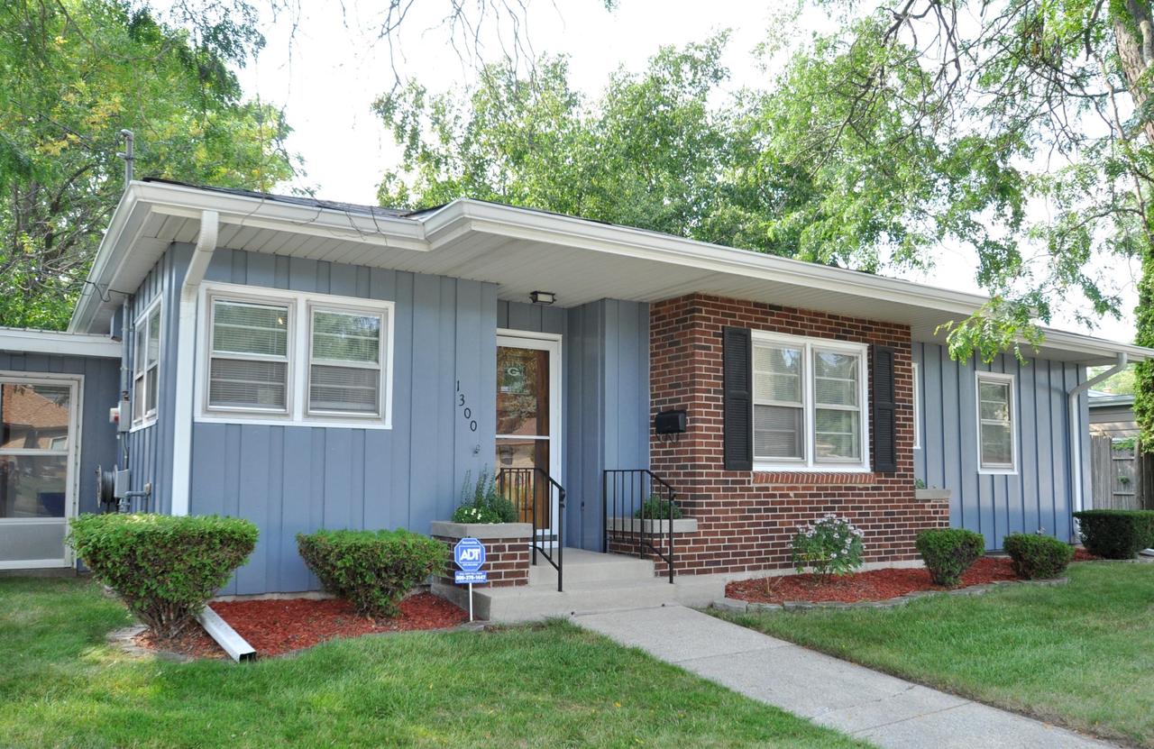 1300 Jefferson St, Racine, WI 53404